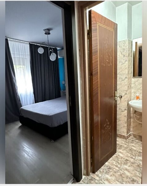 Titan, Liviu Rebreanu, UniCredit Bank, apartament 4 camere, etaj 1/4.